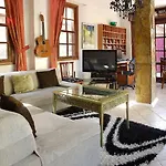 Hotel Dantel